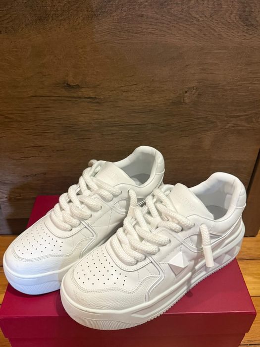 Valentino Garavani One Stud XL