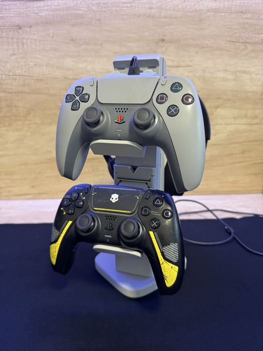 Стойка Xbox, PlayStation и Nintendo Switch контролери + USB зареждане