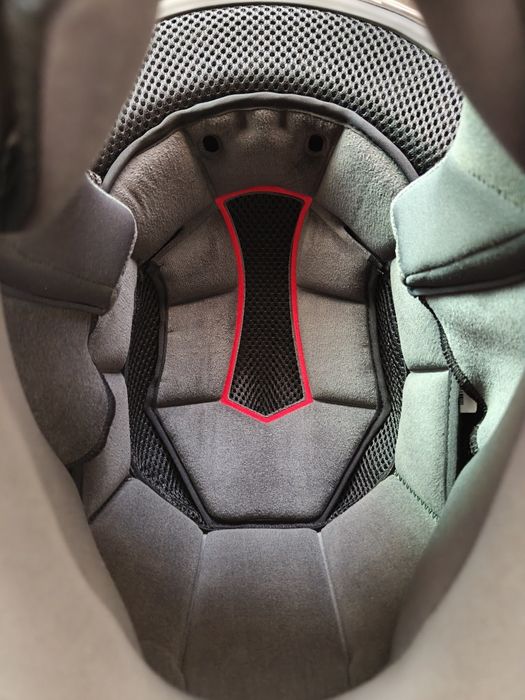 Каска за мотор AGV K6 S Karve