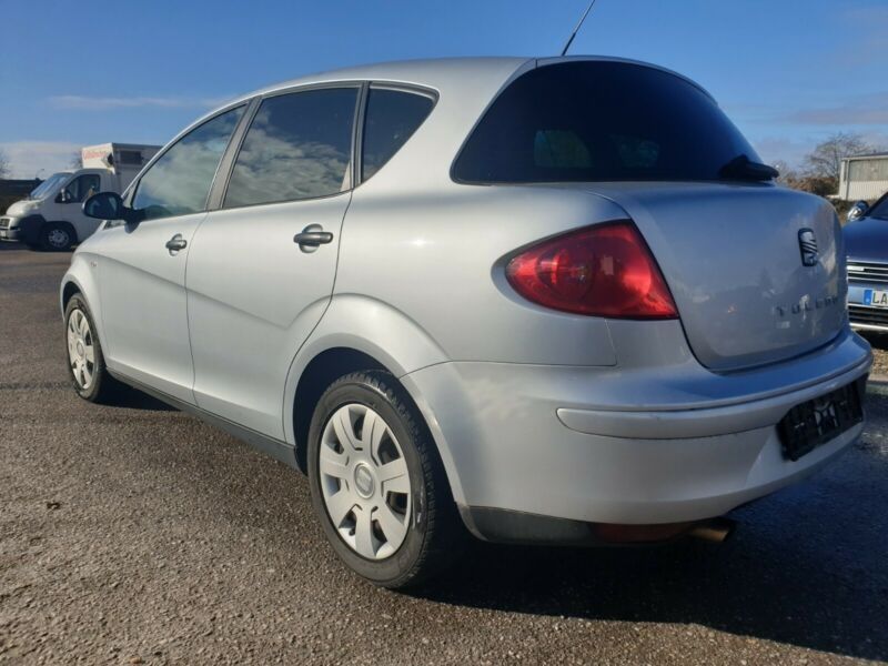 seat toledo 2005
- benzina 1.6