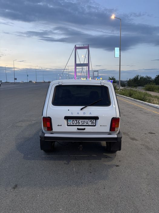 Lada niva21214 продам срочно