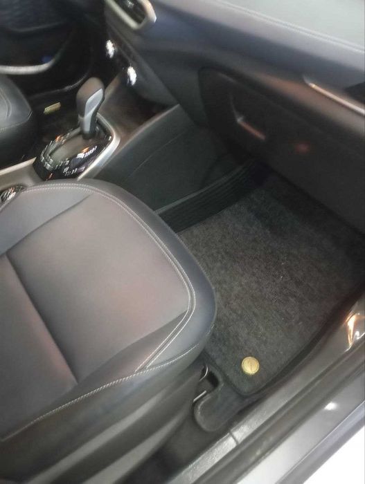 Tracker Premier Full.