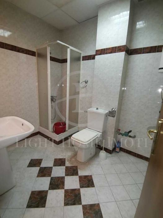 Продава се Многостаен апартамент в Пловдив, Кършияка - 220 кв.м за 1500 €/кв.м - Снимка #1