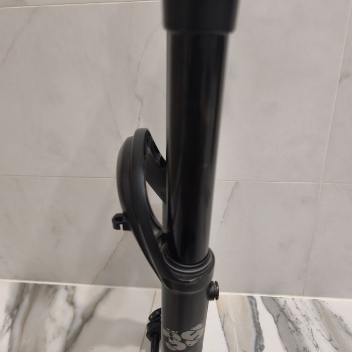 Fox 38 elite grip 1