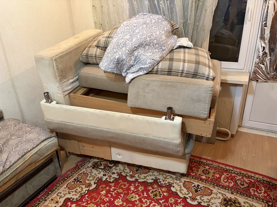 Продам тахту, кресло и диван