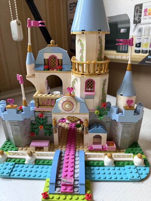 Продам оригинал Lego FRIENDS