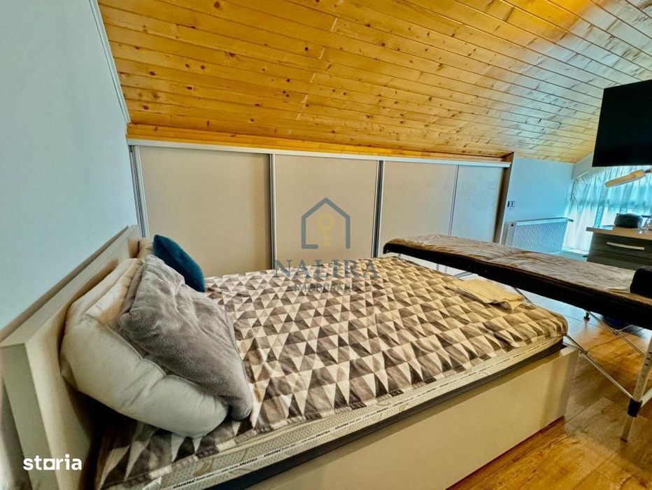 Apartament spatios de vanzare 3 camere Victoriei