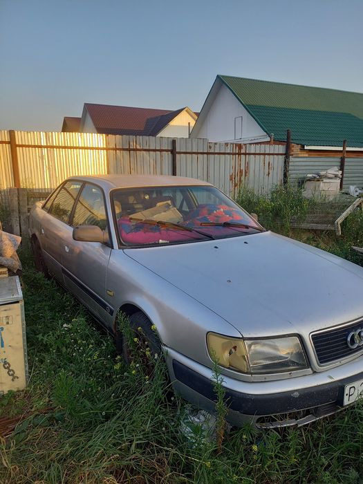 Ауди с4 100  продам 6 лет без пробега