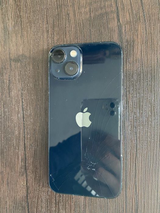 Айфон 13 128гб телефон