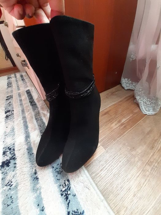 Продам осенние сапоги