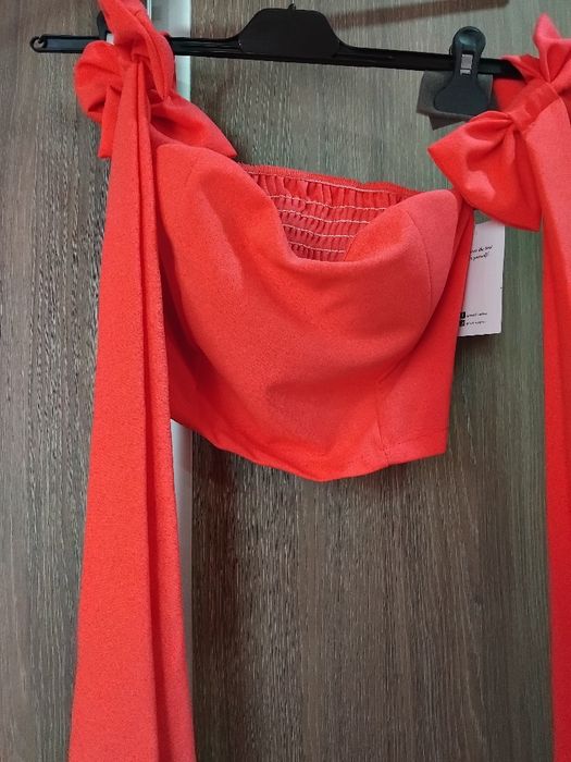 Дамска мода-бюстие