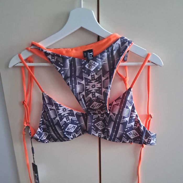 Нов бански от две части, Размер С Y-E-S YOUR EVERYDAY SUPERHERO