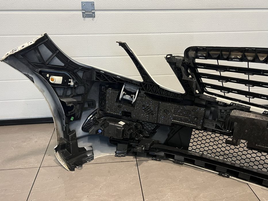 AMG пакет за Мерцедес w212 е класа предна задна броня прагове