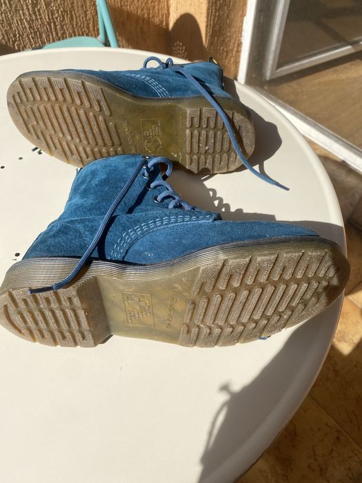 Dr. Martens уникален модел и цвят