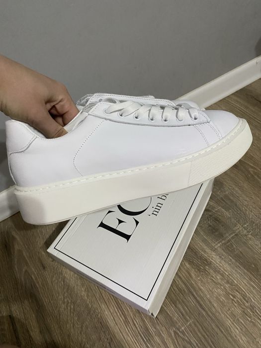 Кеды белые, удобные