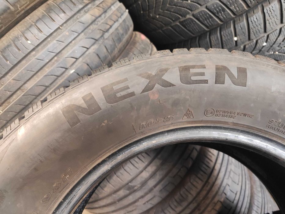 2бр.зимни гуми 215/65/16 Nexen