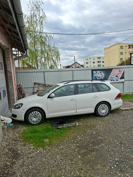 Volkswagen Golf 6 1.6 TDI 105 Cp - CAYC
