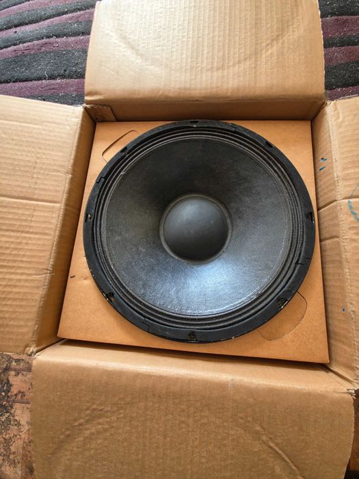 Продавам два топа бмс  с две 12 s320