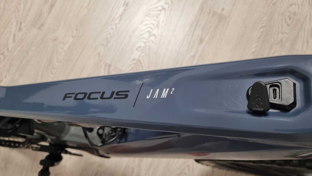 Bicicleta electrica full suspension FOCUS JAM 2 2023