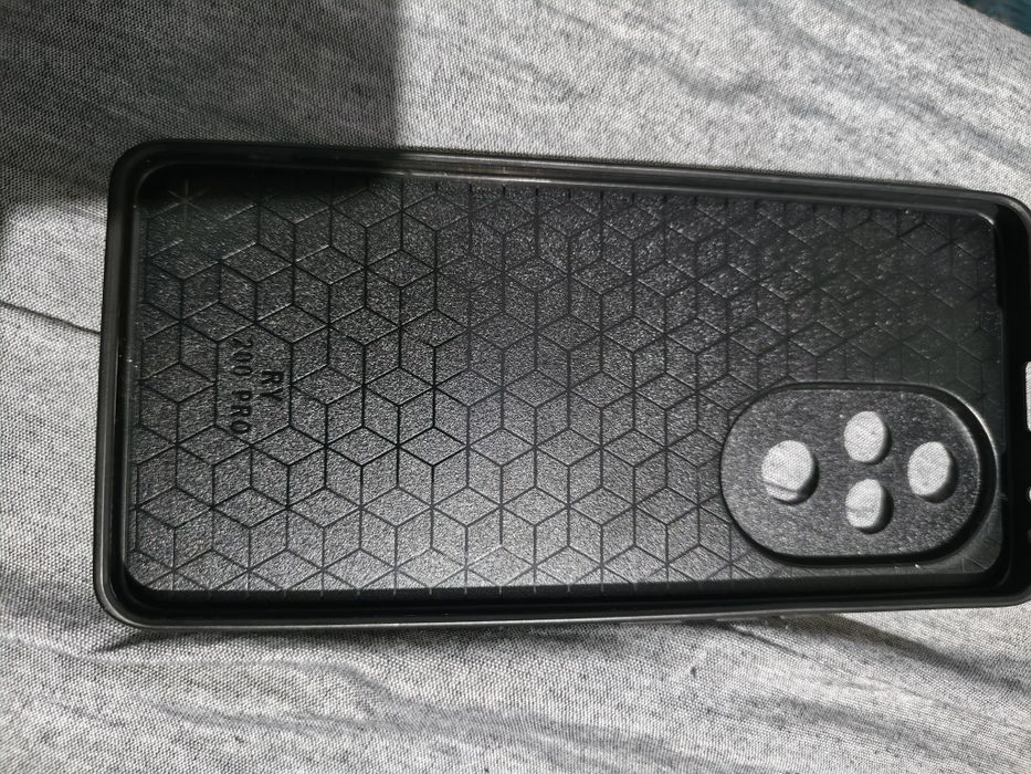 2 huse honor 200 pro am si folii silicon