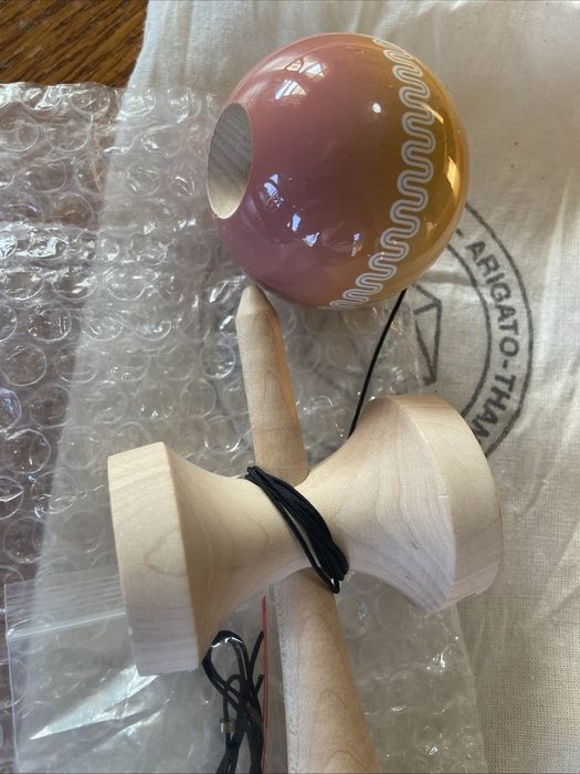 Vând Kendama Analog DAYDREAM în ediție limitată, complet nouă (never p