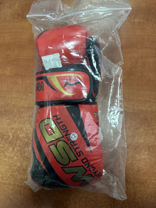 Manusi de box adulti