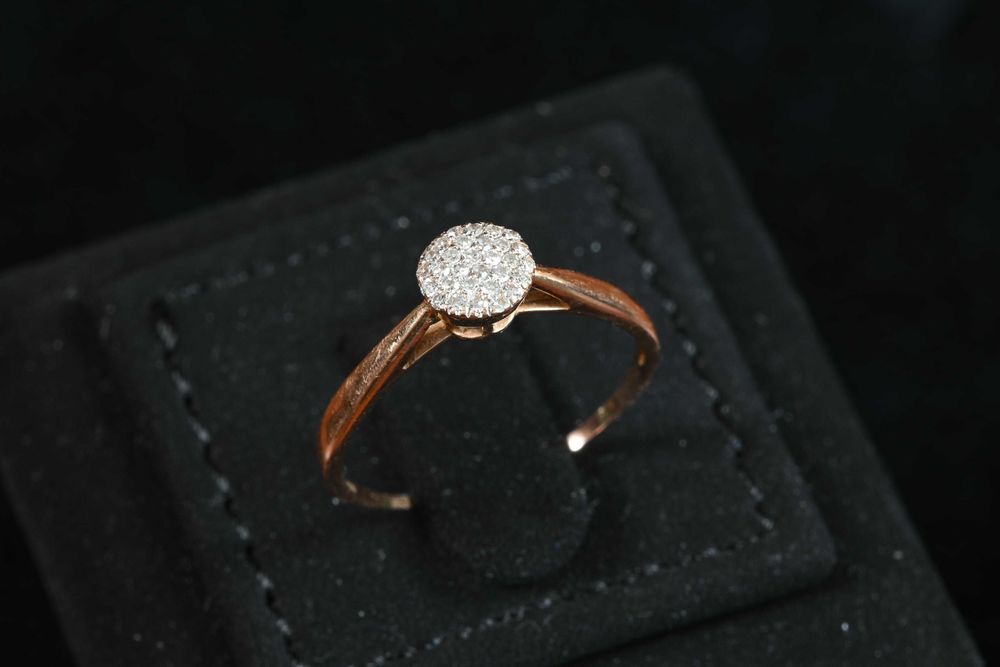 Златен Пръстен Злато 750 (18к) 30 диаманта Рзмер 58