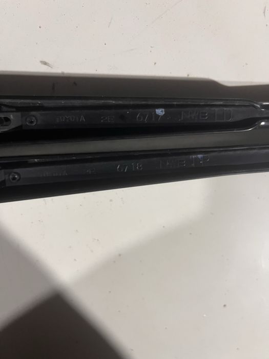 продам дворники тойота каролла Е120.