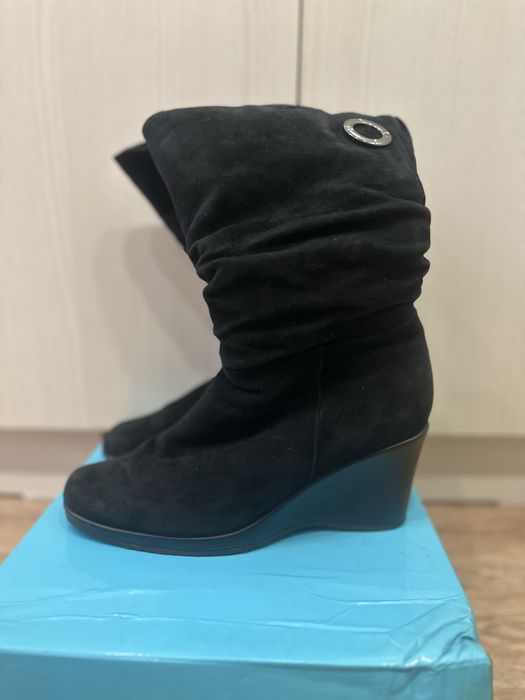 Продам сапоги зимние замша