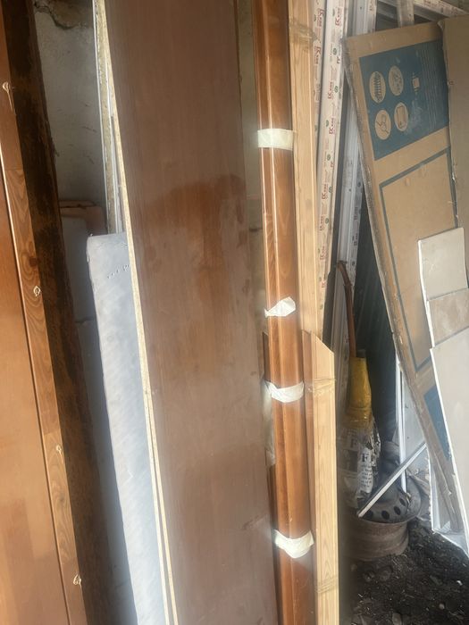 Продам двери из натурального дерева