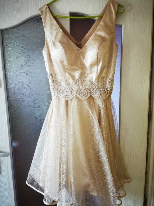 Rochie scurta de nasa sau stare civila