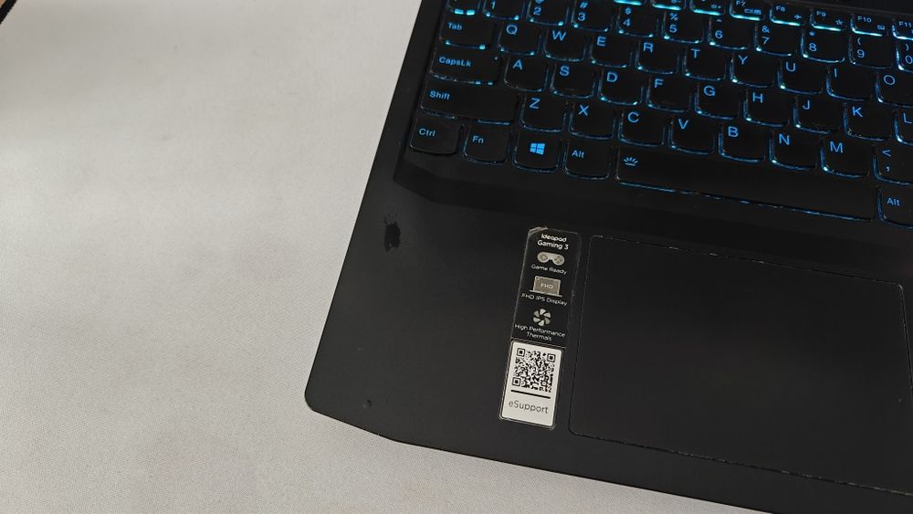 Laptopul Lenovo IdeaPad Gaming 3 15ARH05