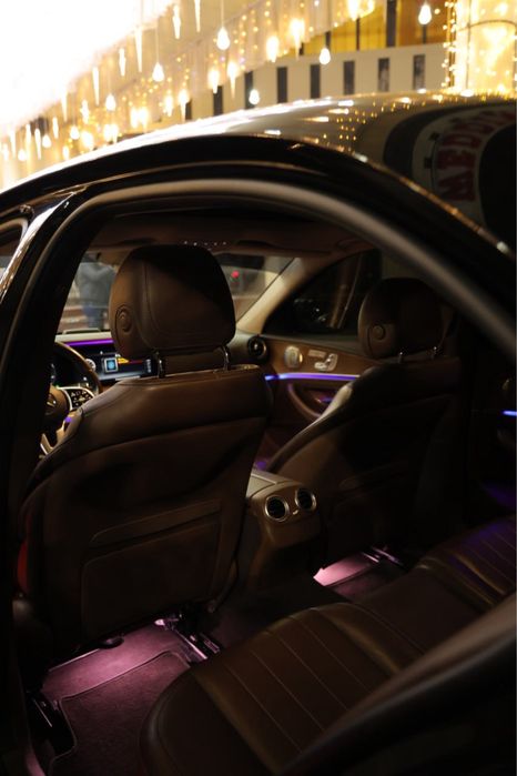 Mersedes benz E300 black