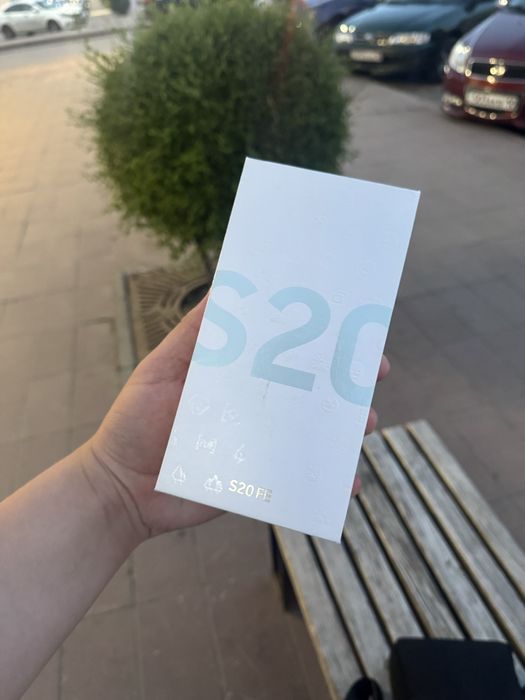 Продам Samsung s20 FE