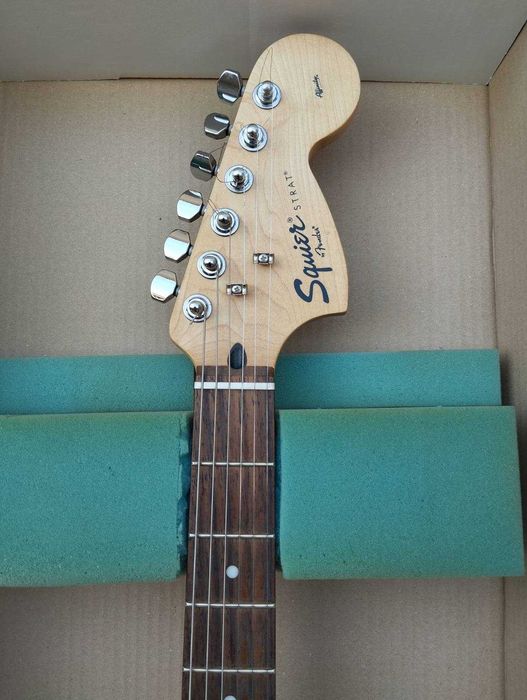 Продавам "Fender Squier Affinity"