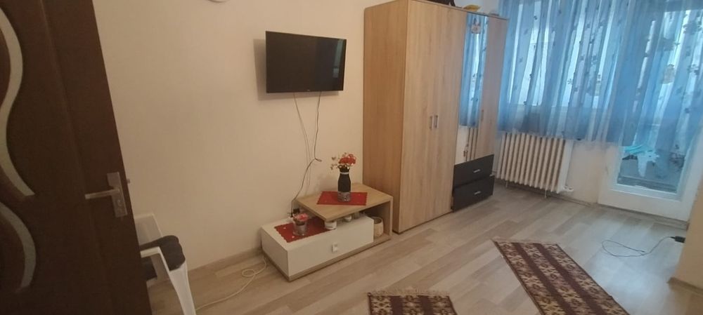 Garsoniera Costin Georgian-Piata Minis