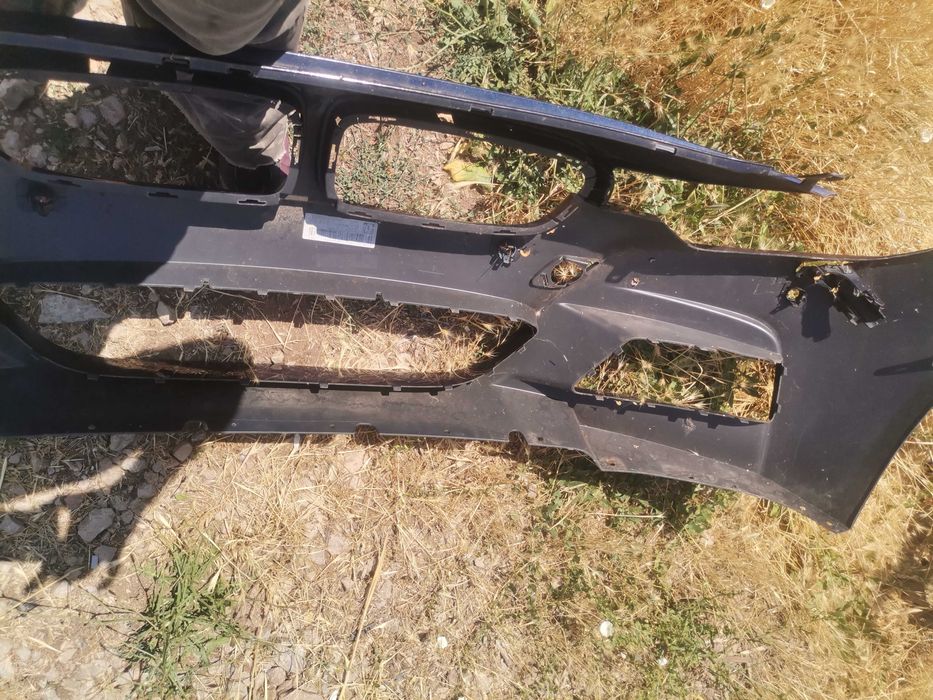 Предна броня за BMW F10.