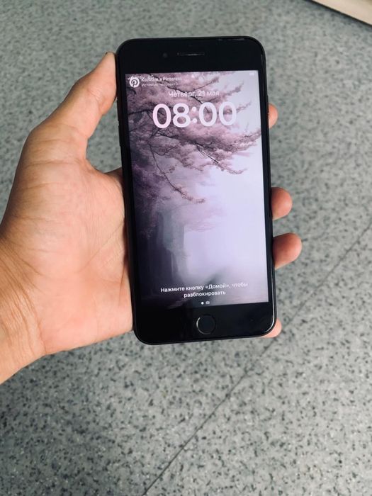 iPhone 8 Plus