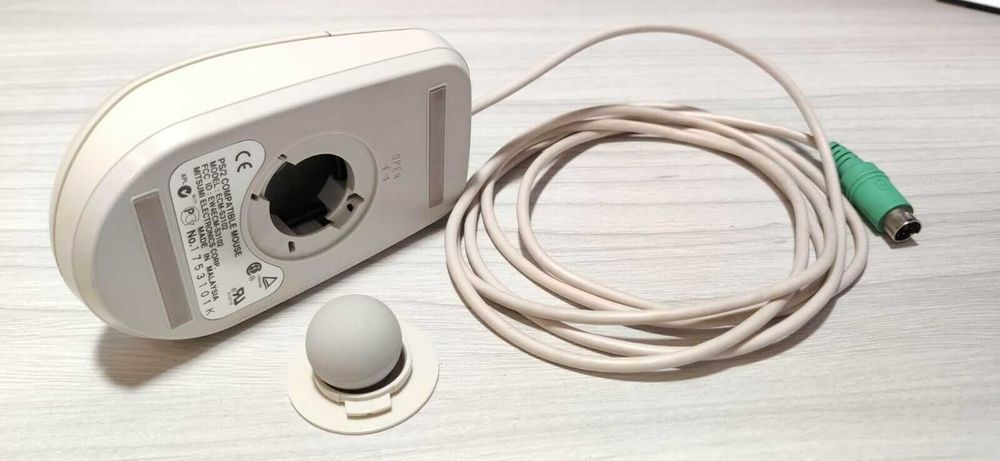 Ретро мишка с топче - Mitsumi ECM-S3102 /колекционерска/