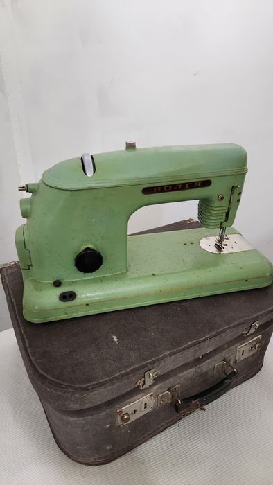 Шевна машина Волга ретро антика