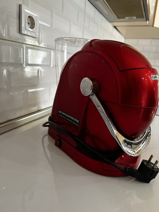 Капсулна еспресо машина Caffitaly System Nautilus S06HS, Червена