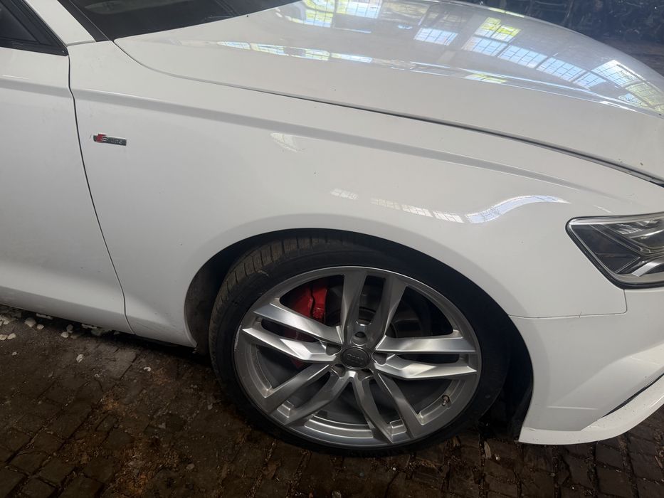 Преден десен калник AUDI A6 C7