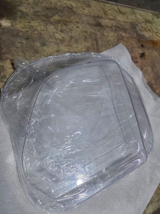 Стекла фар Черри тигго 2