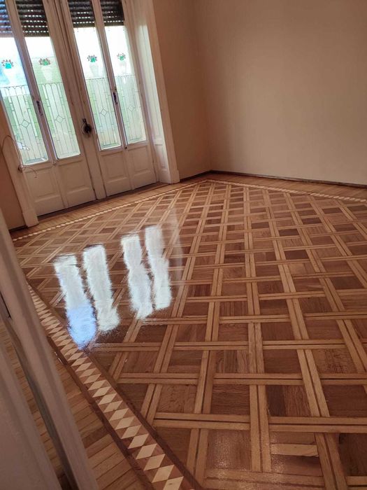 Parchetar cu experienta