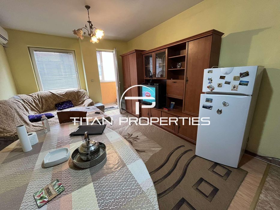 Дава се под наем Двустаен апартамент в Варна, Лятно кино Тракия - 60 кв.м за 375 € - Снимка #1