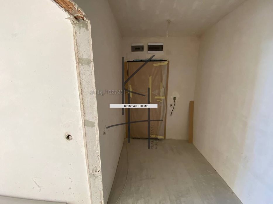 Продава се Едностаен апартамент в Варна, Изгрев - 37 кв.м за 1892 €/кв.м - Снимка #1