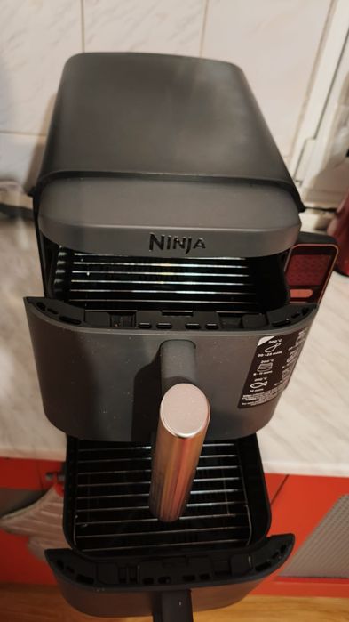 Vand Airfryer Ninja Double Stach XL,9,5 litri  cu doua compartimente