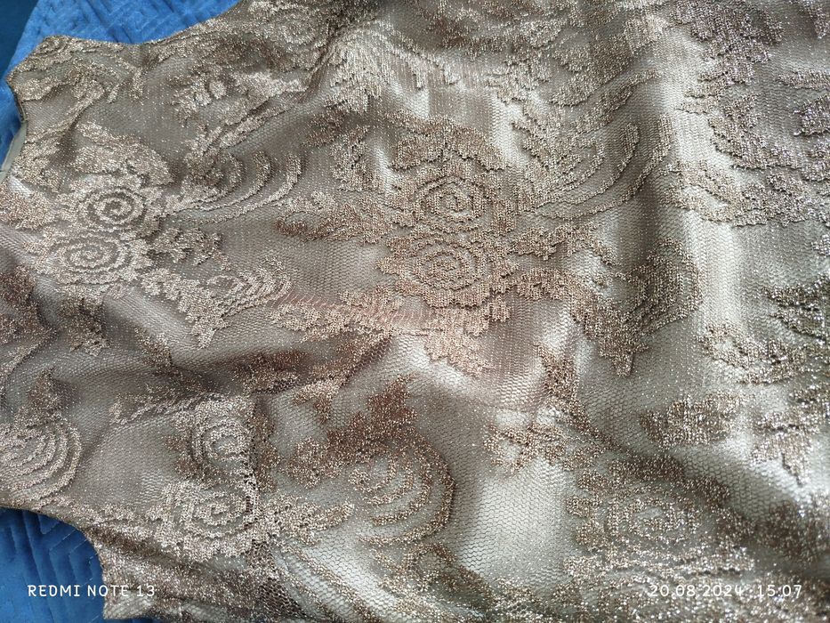 Продам пальто шерсть, платья