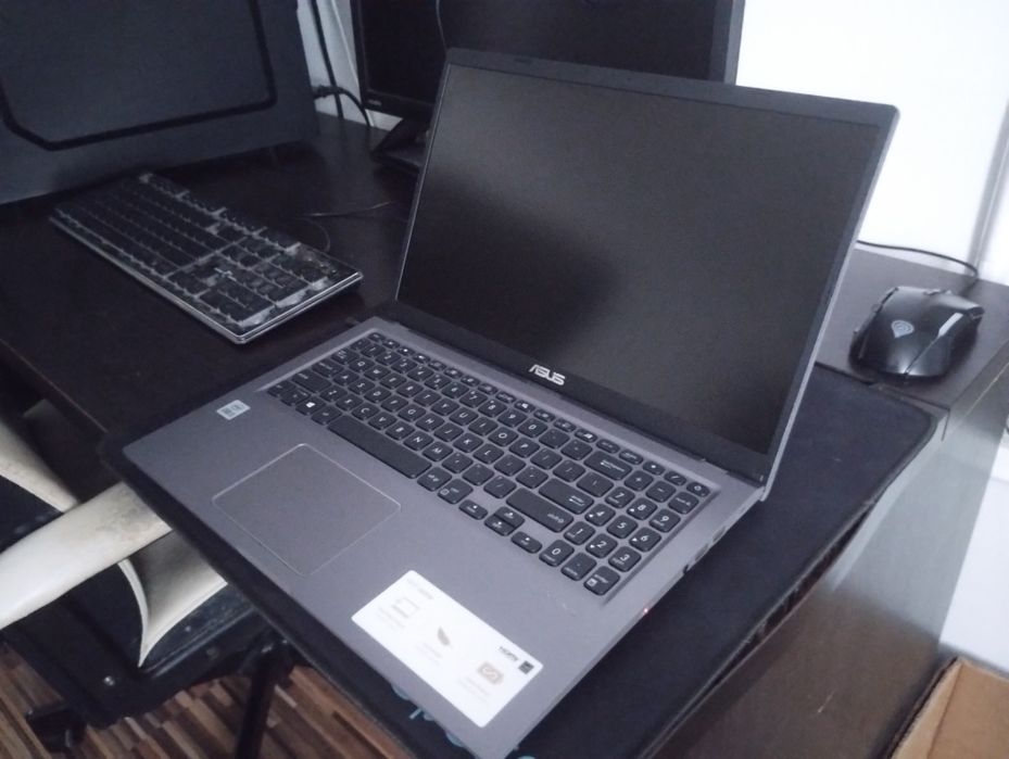 Laptop Asus I5 gen 10