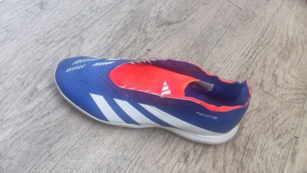 Бутсы футбольные